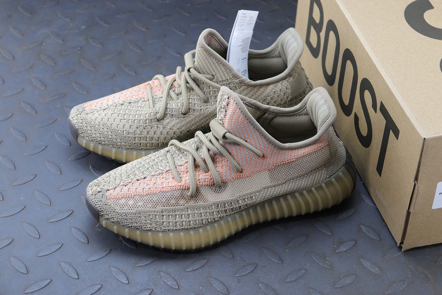 YEEZY BOOST 350 V2 SABBIA